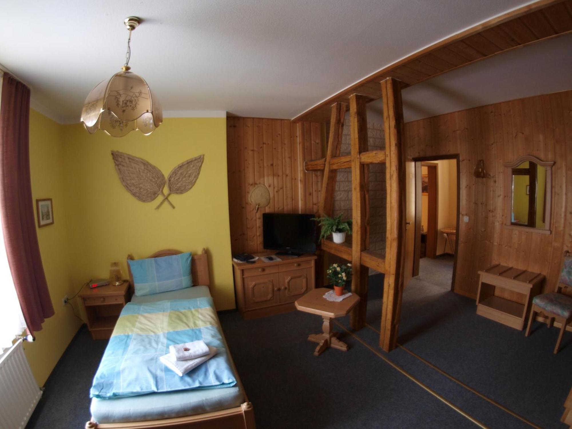 Gasthof Zur Schweiz Jena Bagian luar foto